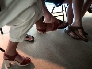 under the table - family dinner - 7.9.2014